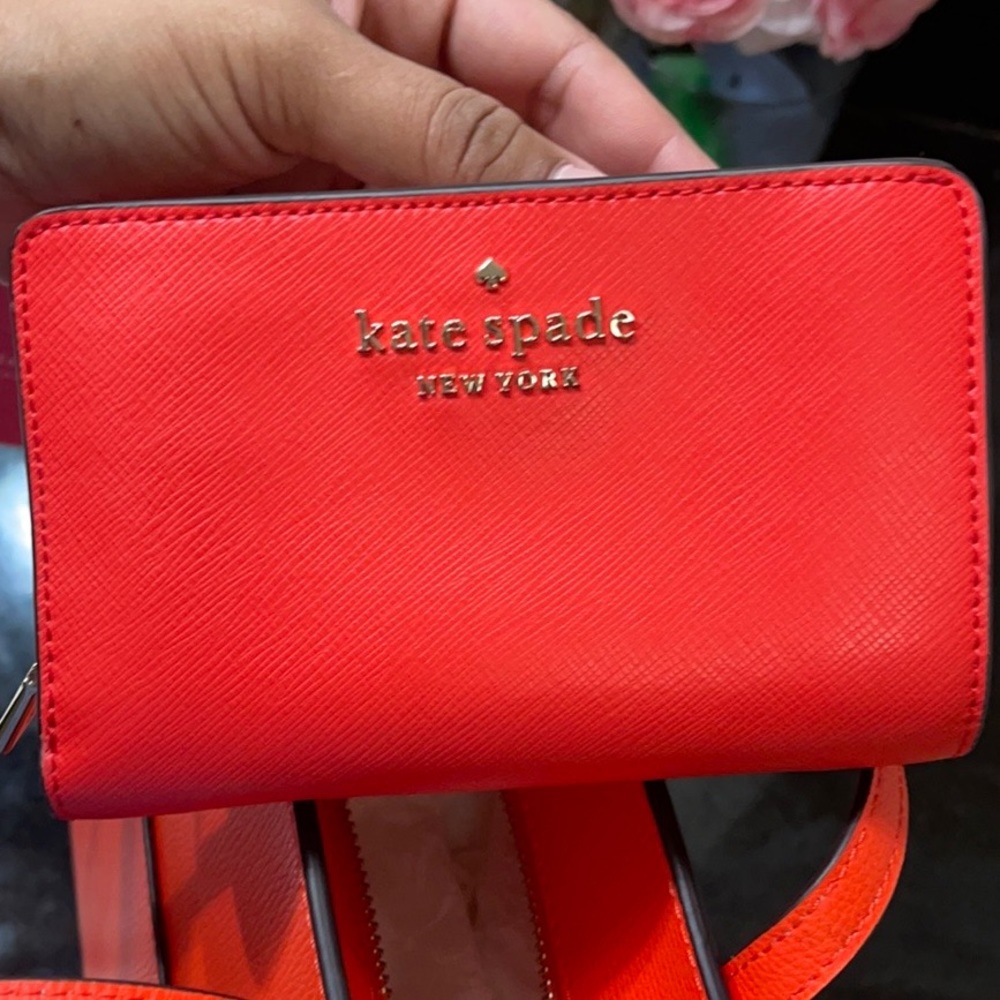 Staci medium billfold wallet
